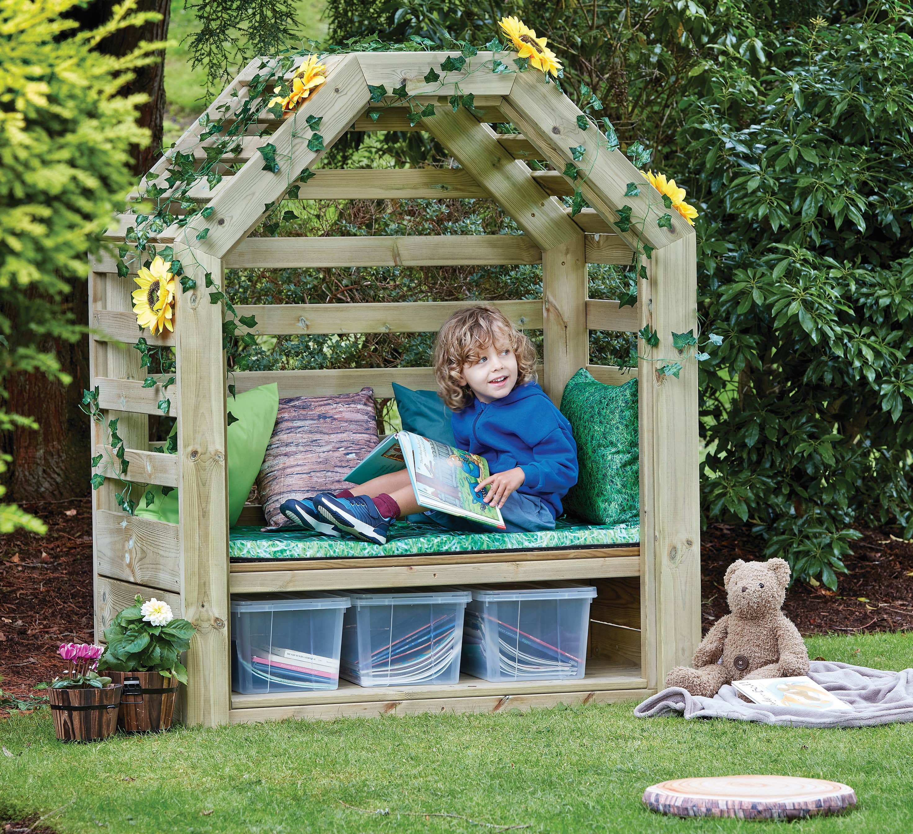 dr118-millhouse-outdoor-reading-nook_lifestyle_cmyk-min